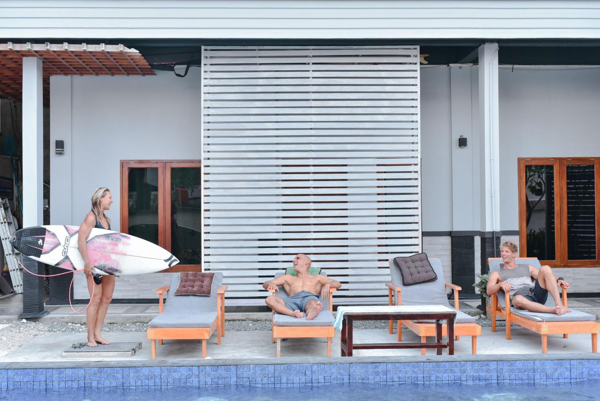 Oseda Nias Surf House Hotel Hilibotodane Exterior foto