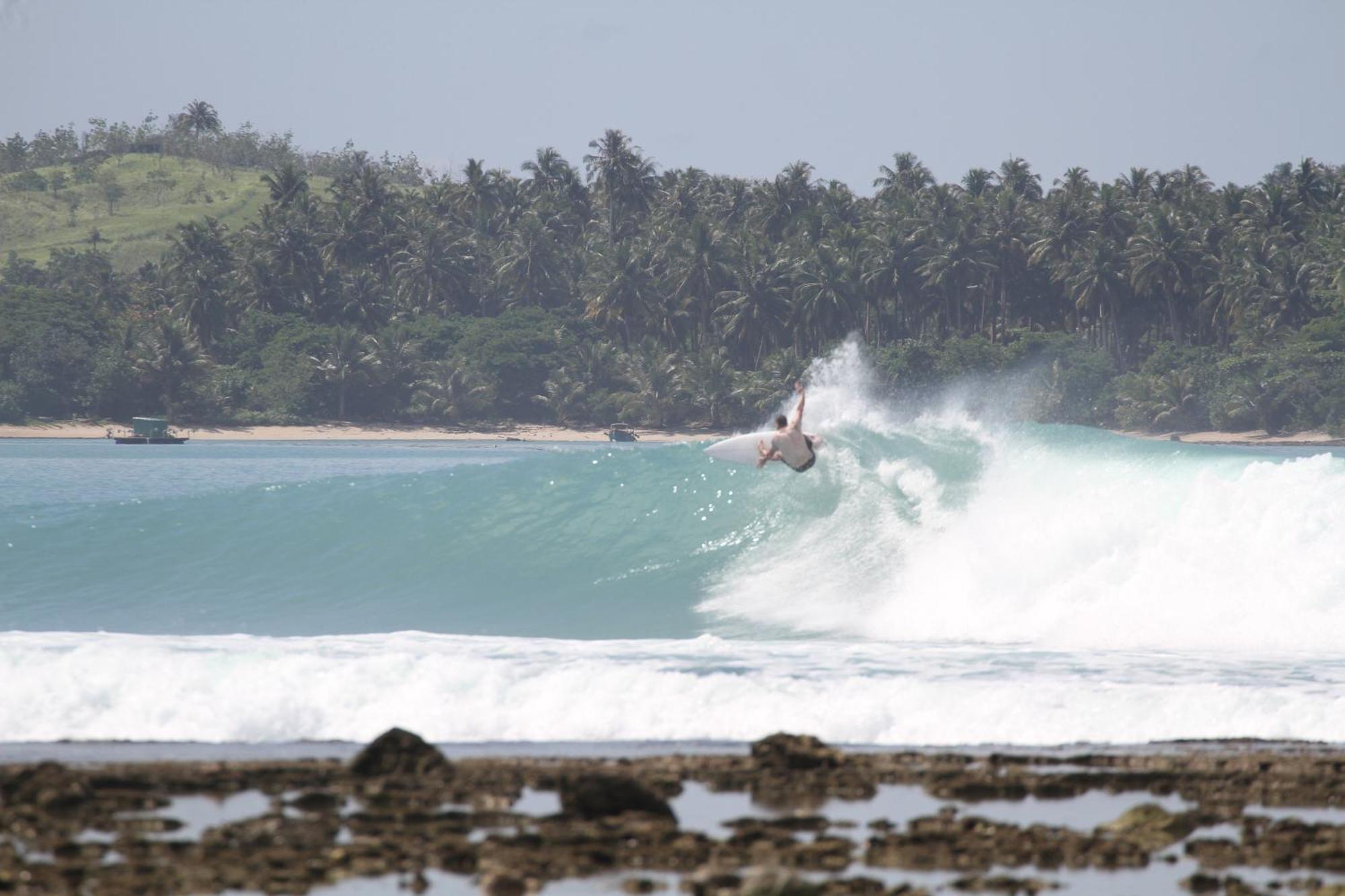 Oseda Nias Surf House Hotel Hilibotodane Exterior foto