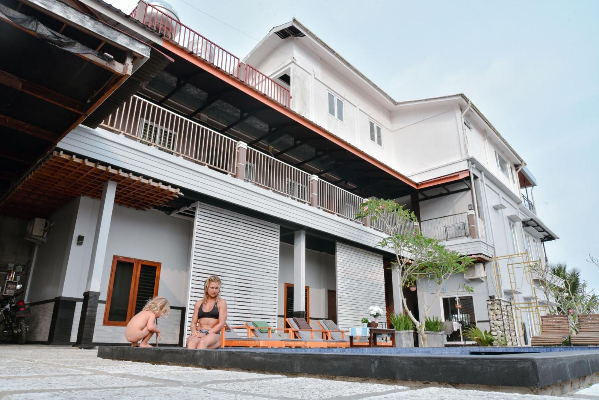 Oseda Nias Surf House Hotel Hilibotodane Exterior foto