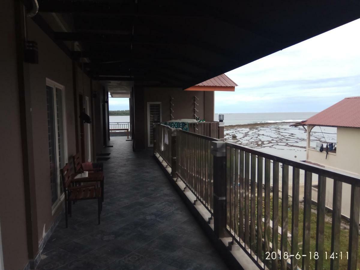 Oseda Nias Surf House Hotel Hilibotodane Exterior foto