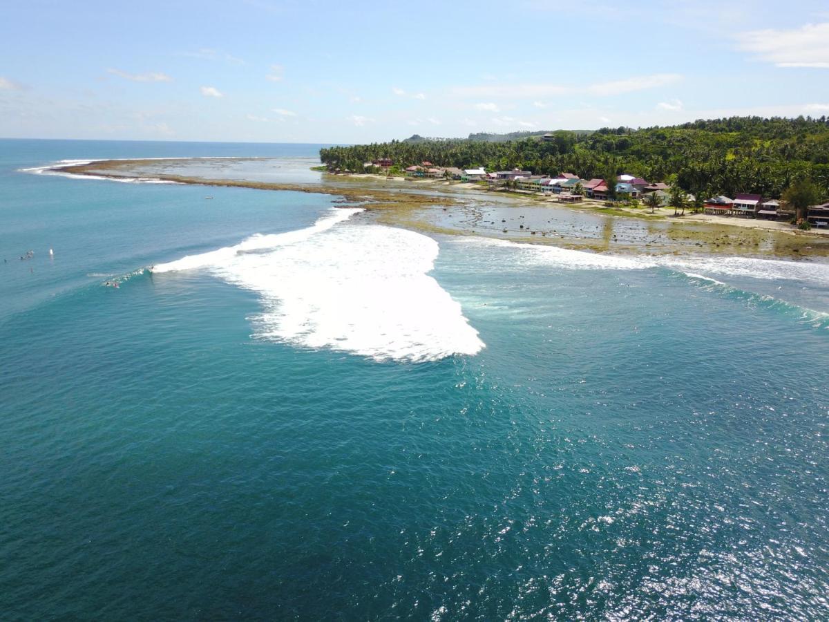 Oseda Nias Surf House Hotel Hilibotodane Exterior foto