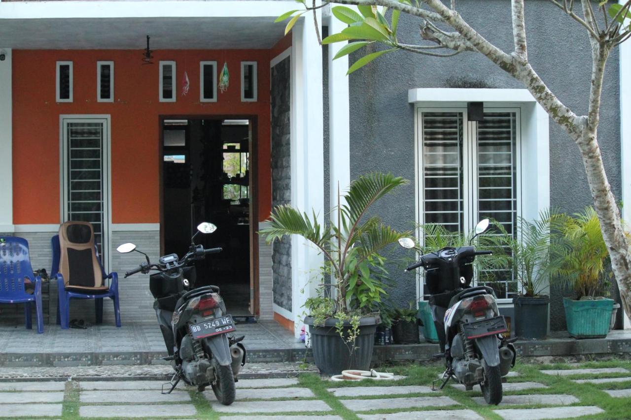 Oseda Nias Surf House Hotel Hilibotodane Exterior foto